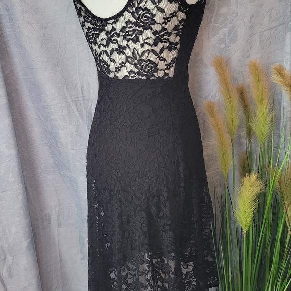 Sans Souci hi low lace dress..id#019 - Picture 4 of 5